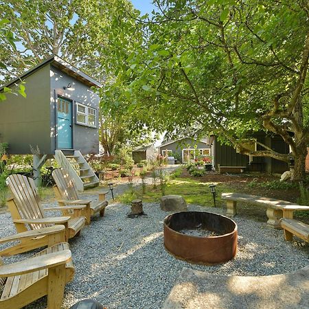 The Bayside Cottage North Saanich Εξωτερικό φωτογραφία