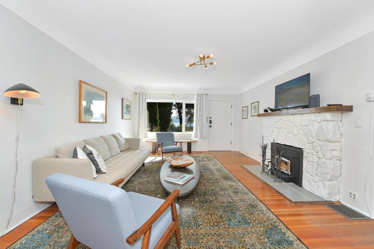 The Bayside Cottage North Saanich Εξωτερικό φωτογραφία