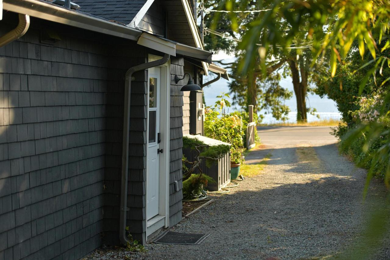 The Bayside Cottage North Saanich Εξωτερικό φωτογραφία