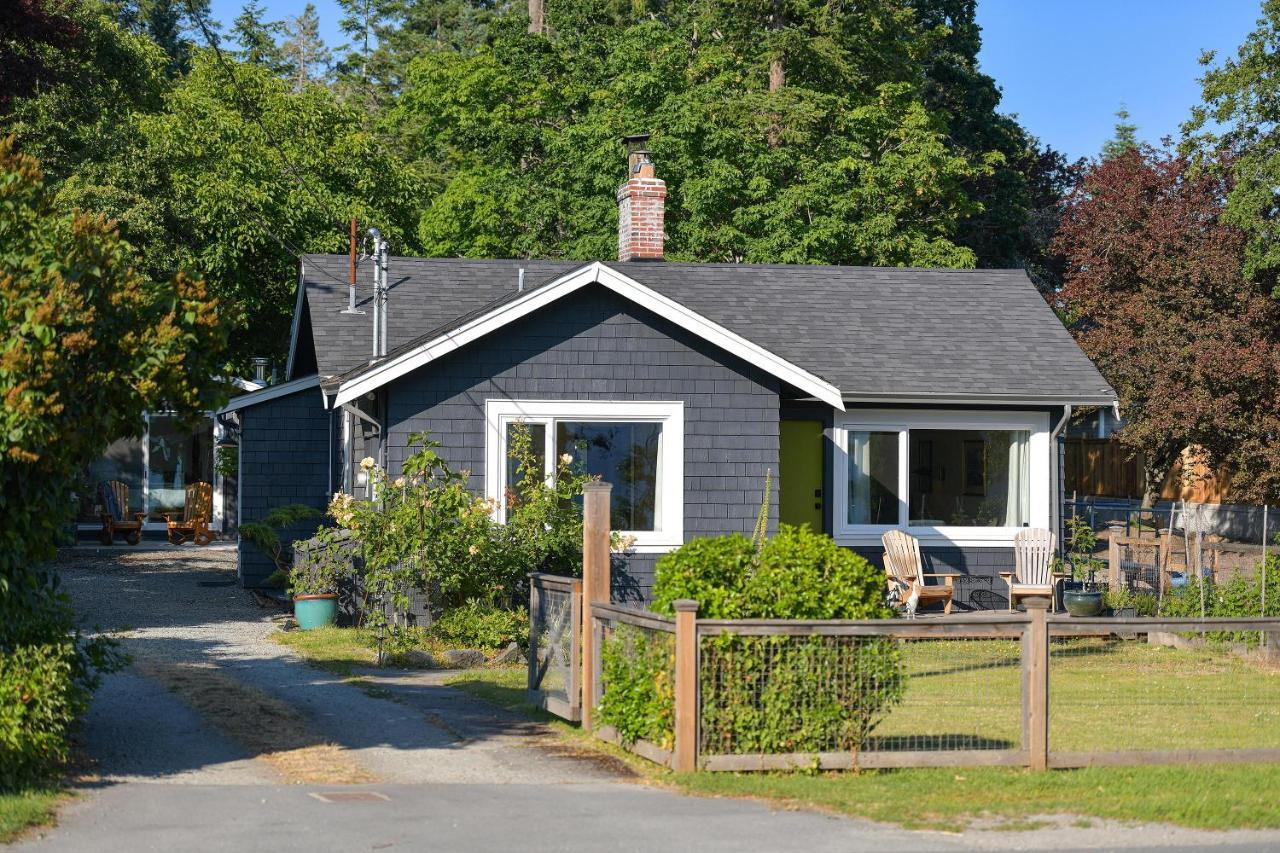 The Bayside Cottage North Saanich Εξωτερικό φωτογραφία