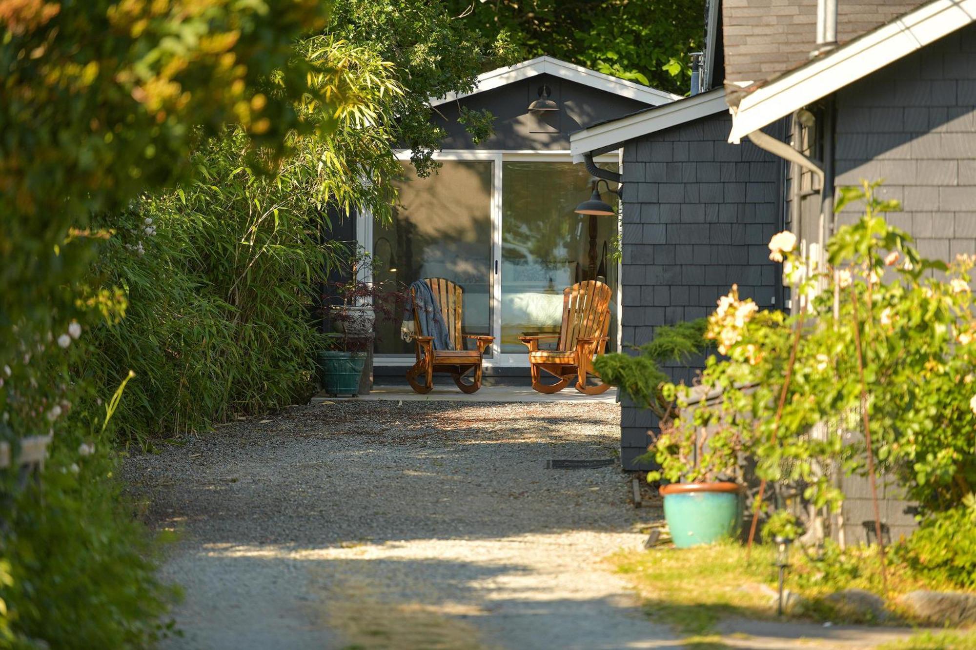 The Bayside Cottage North Saanich Εξωτερικό φωτογραφία