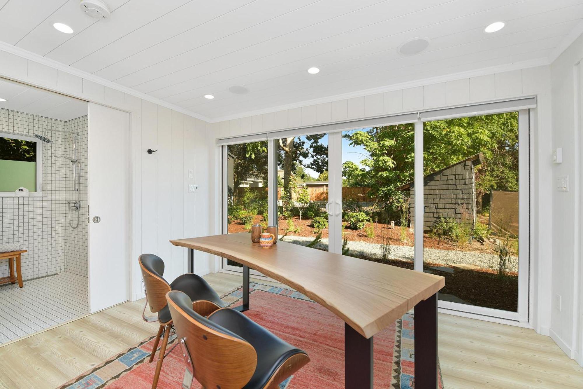 The Bayside Cottage North Saanich Εξωτερικό φωτογραφία